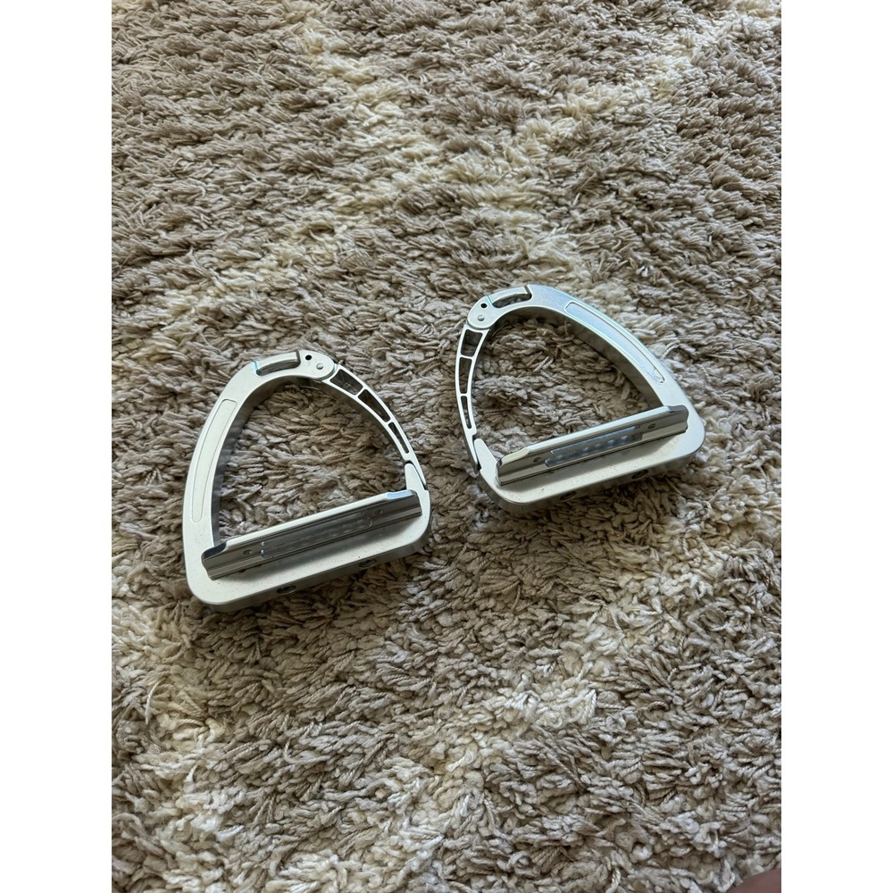 Acavallo AluPlus Aluminum Safety Stirrups Silver Equestrian Horse Riding Irons